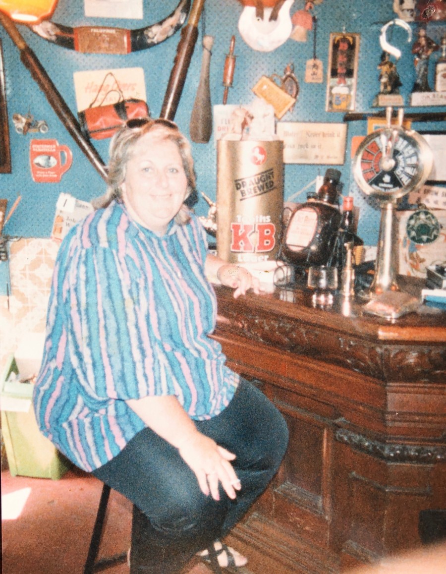Margaret Mahony in the Tavern