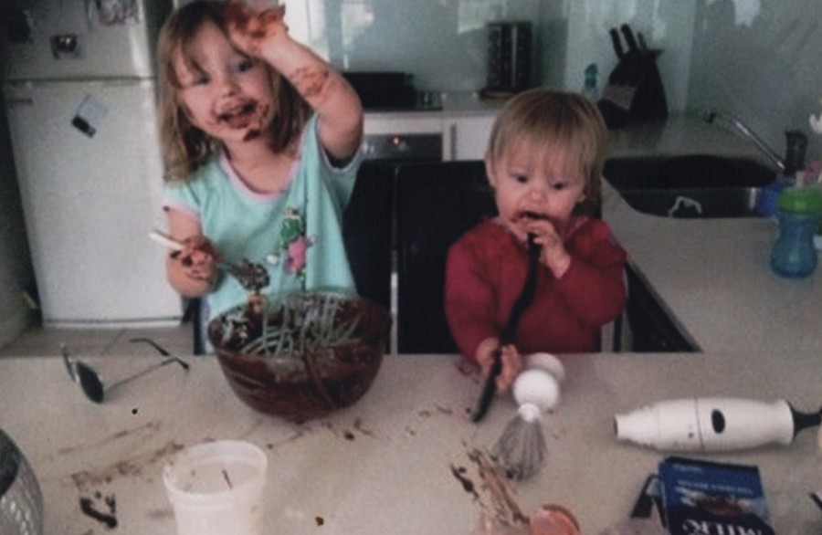 Making Cakes - Saskia & Asher