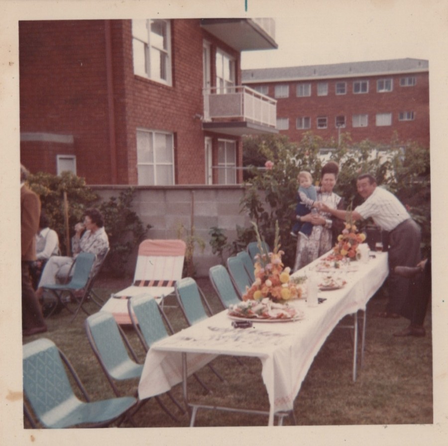 Aunty Vonne, baby Graham and Willy Lomax at 270