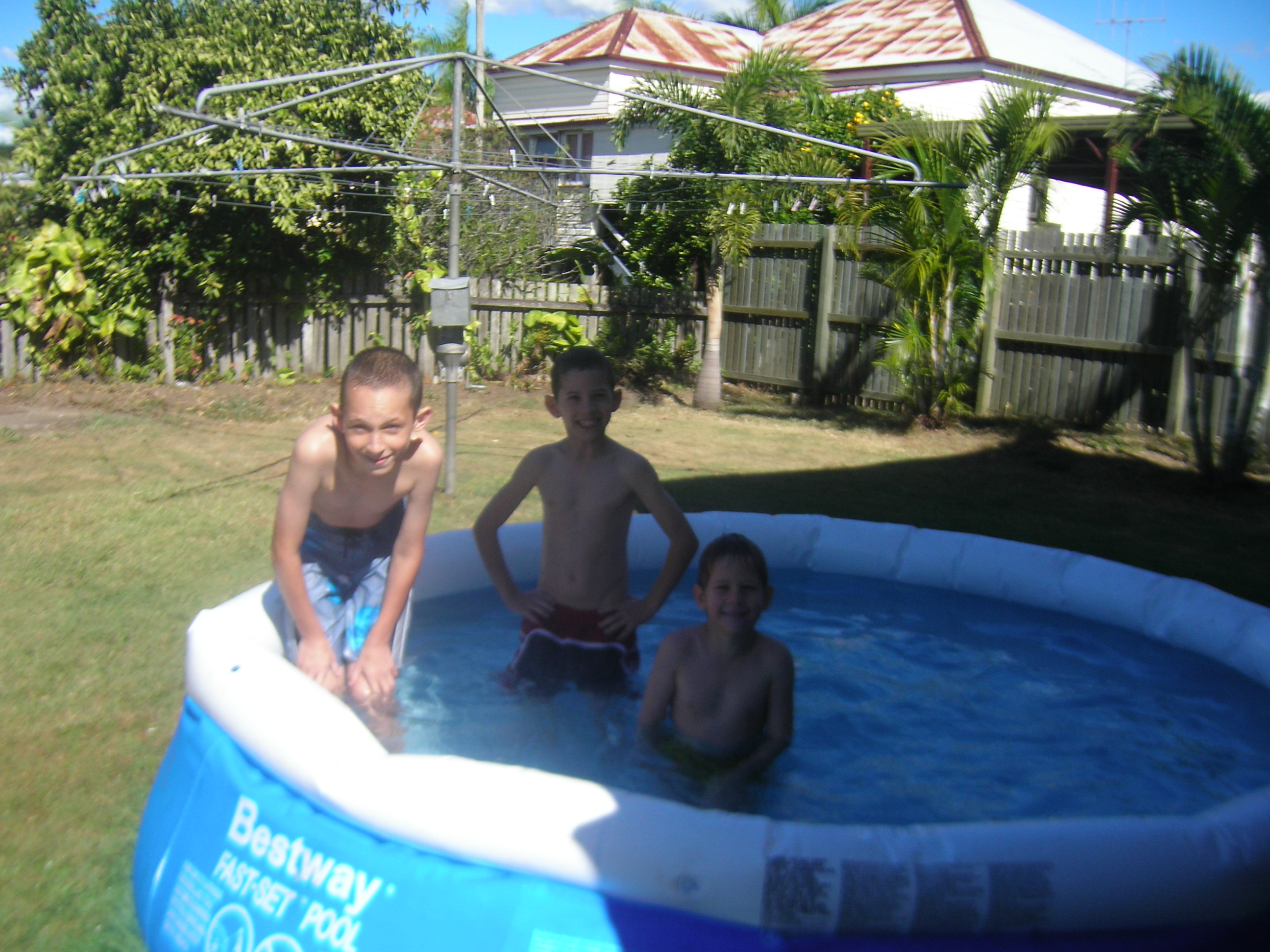 The grandkids in the backyard at Maryborough (Mathew, Danny, & Ryan)